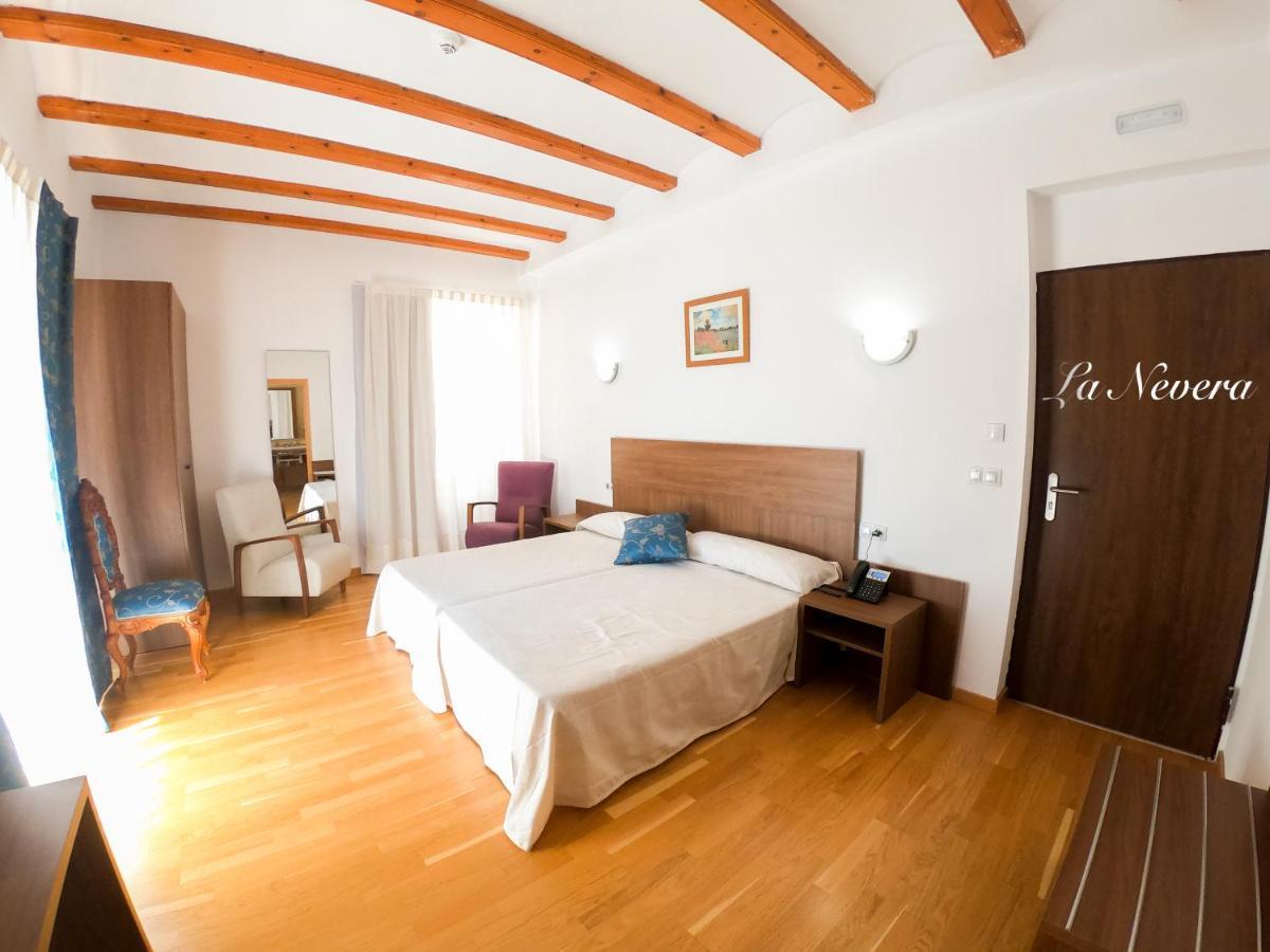 Hotel Baron Andilla Valdealgorfa 外观 照片