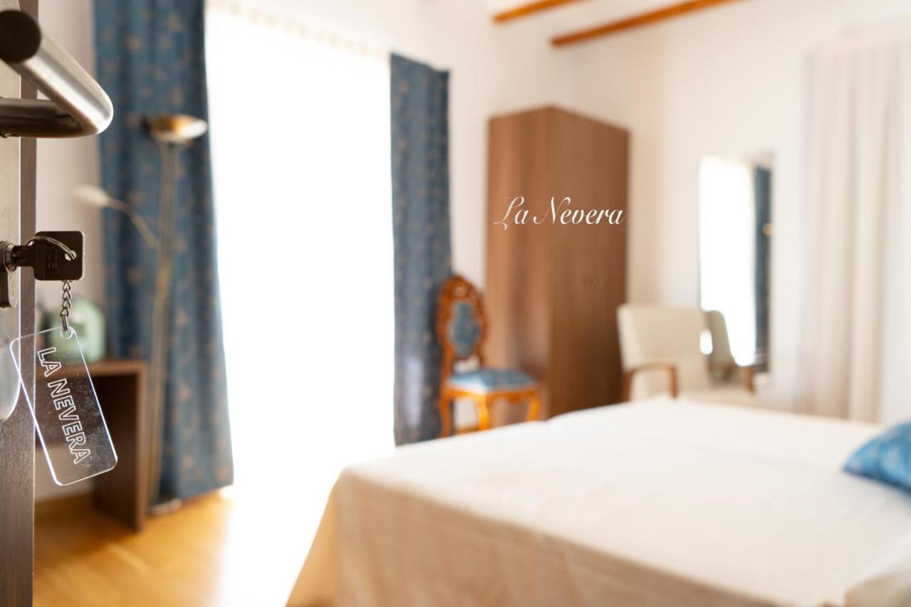 Hotel Baron Andilla Valdealgorfa 外观 照片