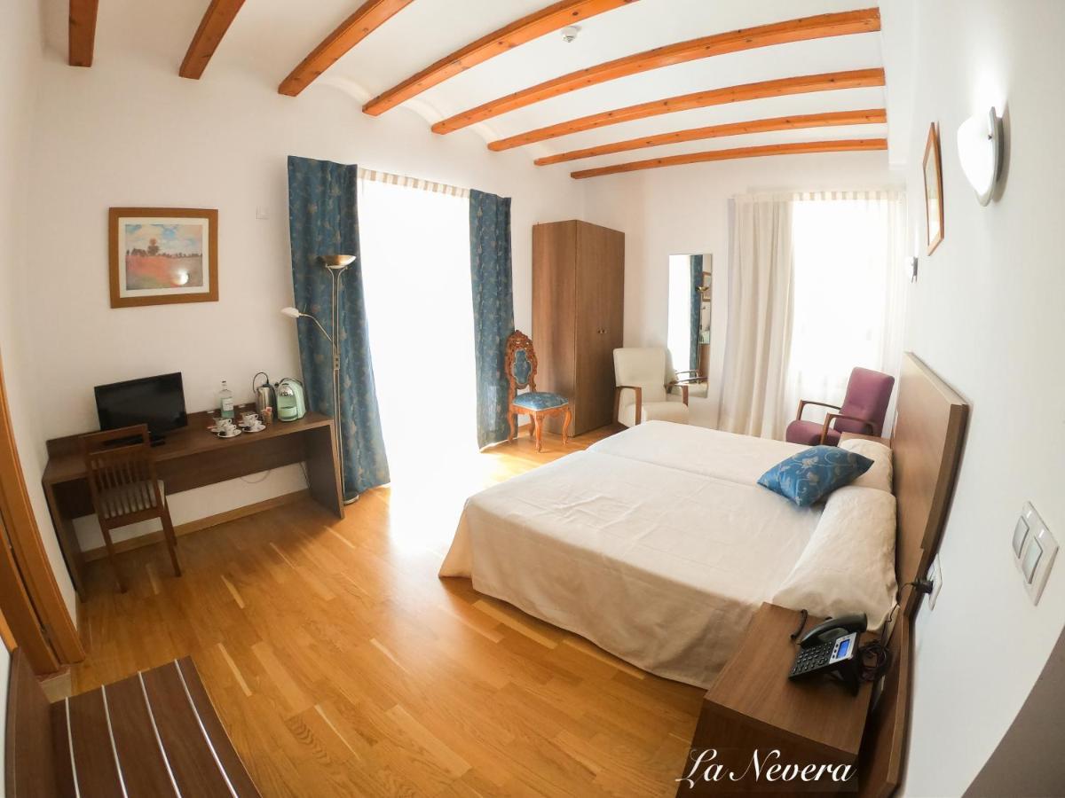 Hotel Baron Andilla Valdealgorfa 外观 照片