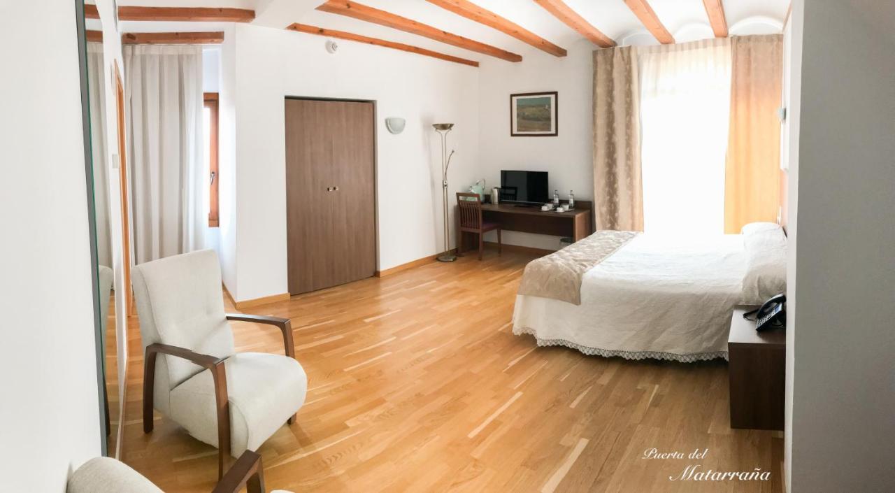 Hotel Baron Andilla Valdealgorfa 外观 照片